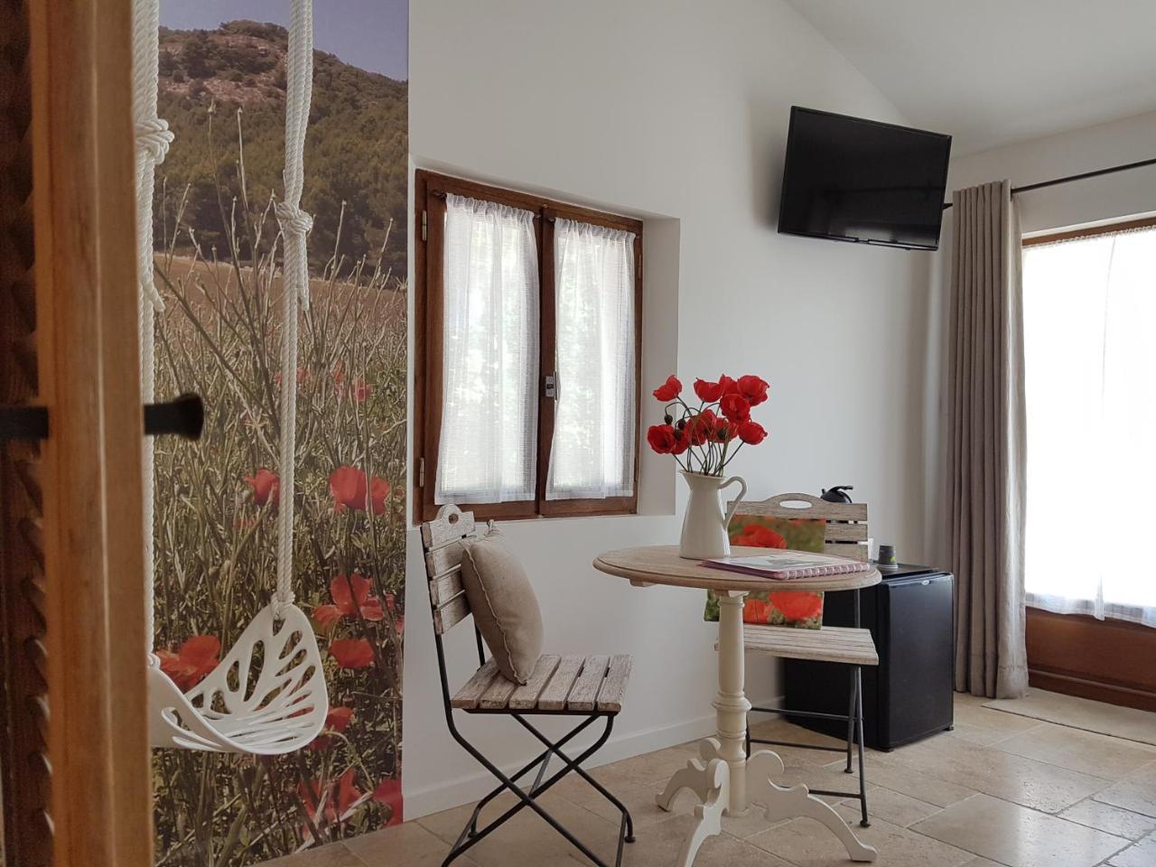 เล มาเซต ดู ลูเบอรง Bed & Breakfast Puget ภายนอก รูปภาพ